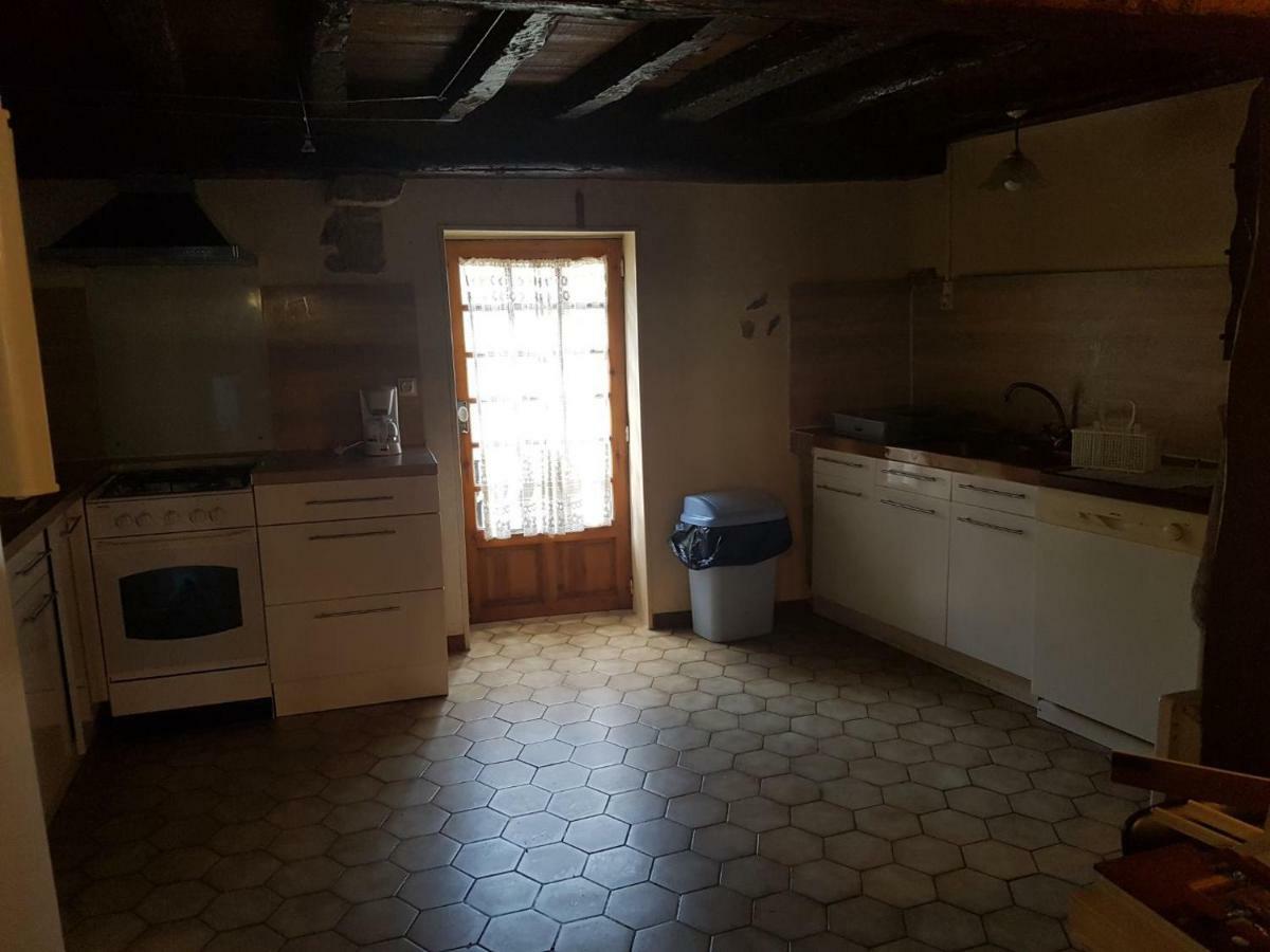 Maison Au Village Du Livre Montolieu Buitenkant foto
